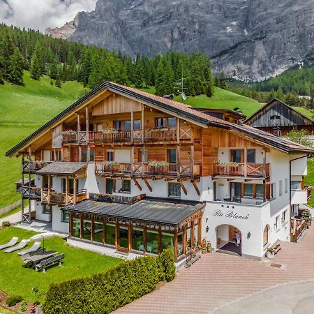 B&B - Hotel Ciasa Rue Blanch San Cassiano  Exterior photo